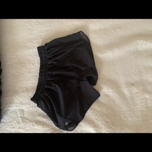 Lululemon “Hotty hot short”